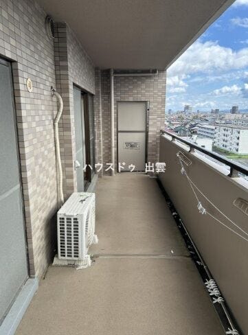 ベランダはクリーニングしました。