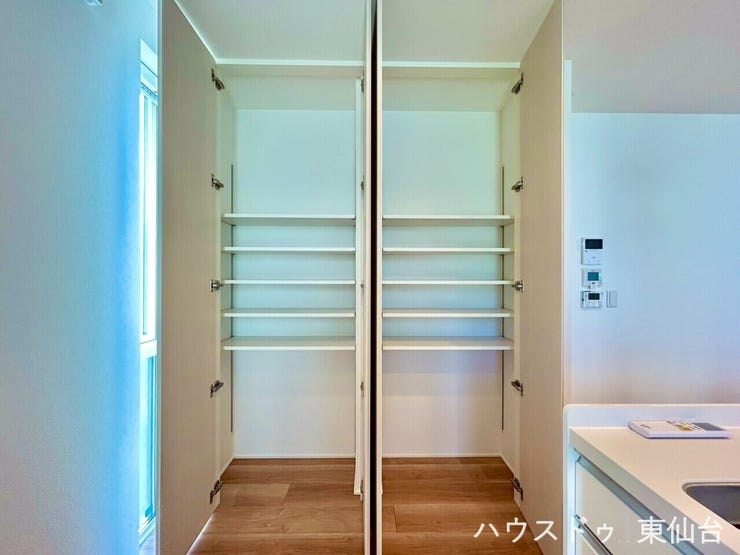 「使いたいときにすぐ取り出せる」「見やすく整理ができる」工夫が詰まった収納スペースで、忙しい家事をサポートします。