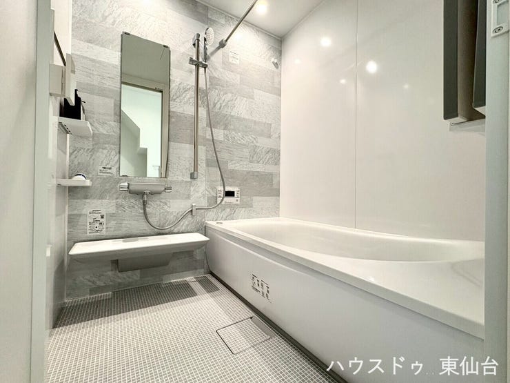 無駄を削ぎ落とした美しさ。洗練されたバスルームが暮らしを格上げ。