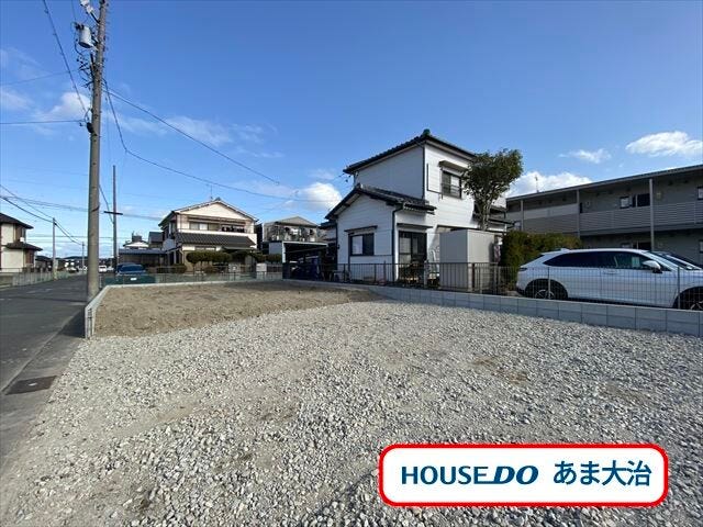 【外観】
名鉄バス「大治西条」停 徒歩6分。大型ショッピング施設もほど近くお車を使ってのアクセスもいい西條平ケ野エリアに4LDKの新築戸建ての登場です。