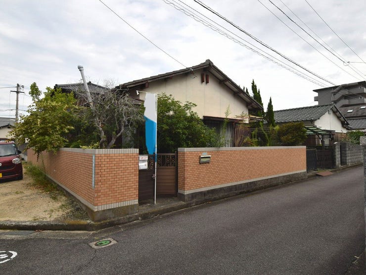 外観を北西側より撮影