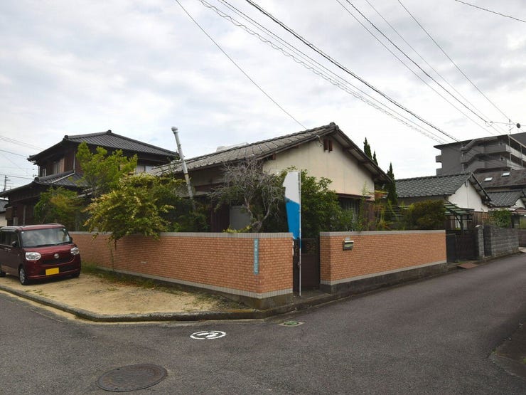 外観を北西側より撮影