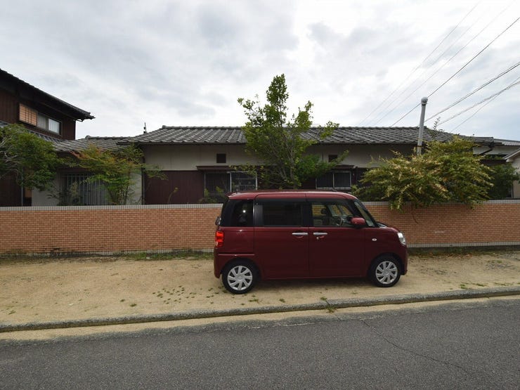 外観を北側より撮影