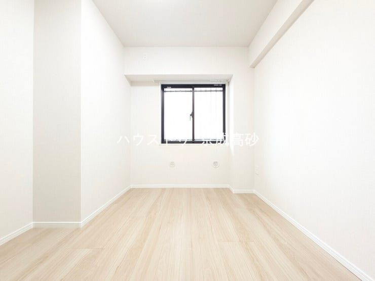 広すぎないスペース。
お子様のお部屋や書斎など、新居での生活の夢が膨らみますね!