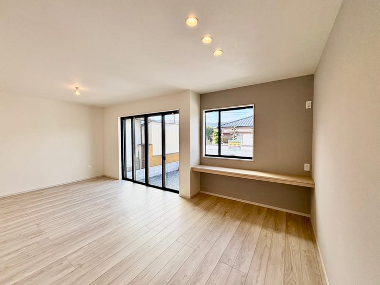 カフェカウンター付きで、お仕事やお勉強、趣味などお好きな空間へ使うことができます!