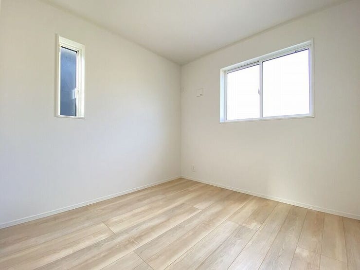 家族一人ひとりの大切なプライベート空間。趣味に合わせて使って頂けるようシンプル仕様に仕上げてあります♪