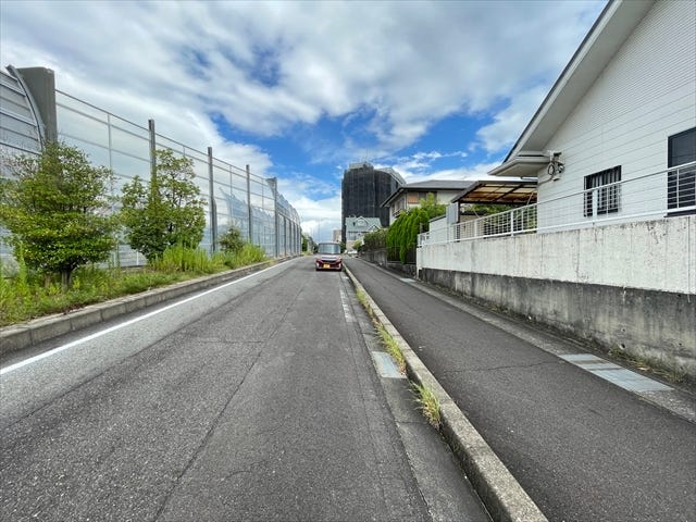 近隣の雰囲気は実際に見て、感じていただくのが一番です!
ぜひ現地を見に来てください♪お問い合わせお待ちしております。