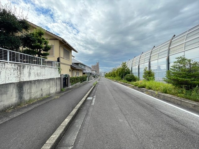 近隣にはスーパーやドラッグストアも充実して
安心して新生活をスタートしていただけます◎