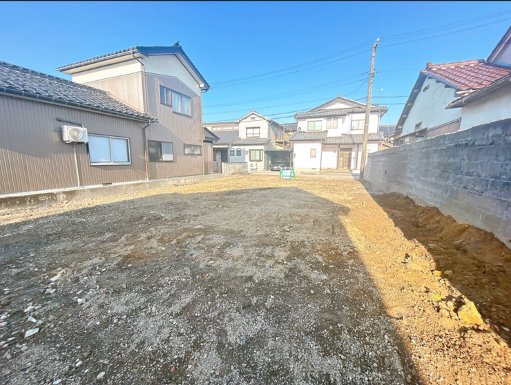 別角度から撮影した現地写真になります。