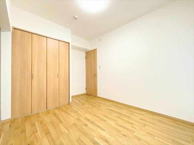 インテリアの配置も考えやすい造りになっています。
また、周辺からの視線も気にすることなく生活できます。