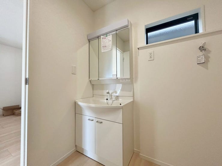 独立洗面所があって、朝の支度もしやすそうです。