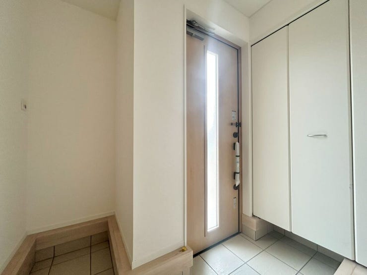 靴棚も広く何種類もの靴が置けます