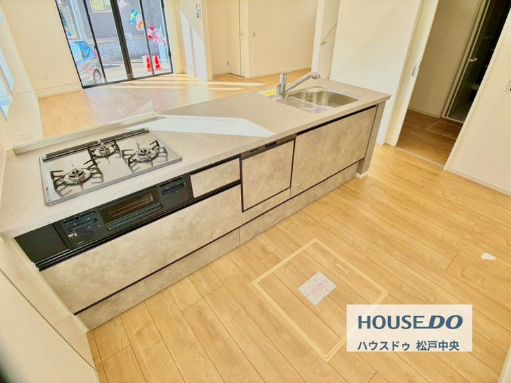 ◎キッチン(1/9撮影)
カウンターキッチンは作業場所も広いので、お料理や配膳、片付けなどもスムーズに行えます♪