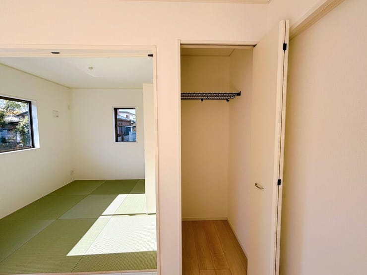 和室横にも収納スペース☆