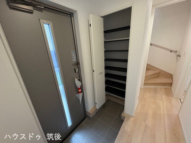 シューズボックス