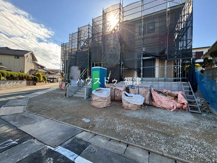 未完成物件は立地を確認後、
同メーカーが建てたお家をご案内♪
《福岡市東区高美台1丁目3期 新築戸建》