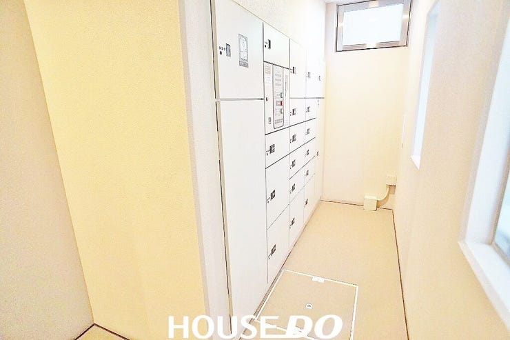 ■留守の時でも荷物を受け取れる24時間対応の便利な宅配ボックス完備!