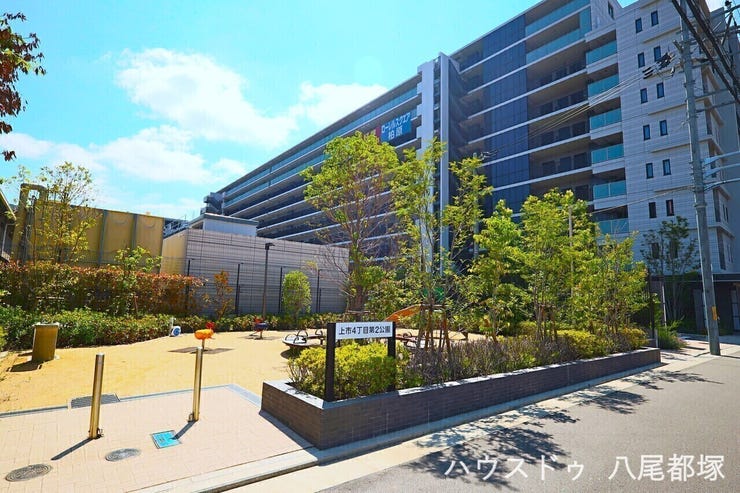 近隣には上市4丁目第2公園がありお子さまやお孫さまと遊んでいただけます♪
