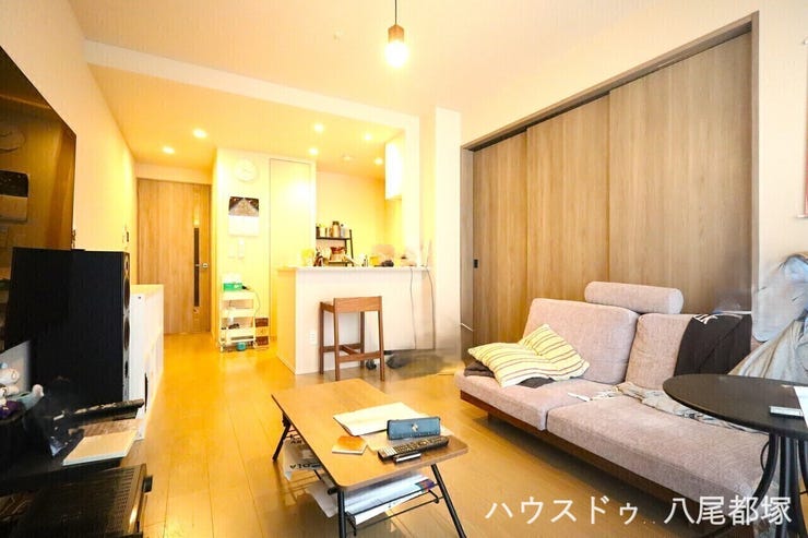 木目調なデザインで落ち着いた雰囲気です♪