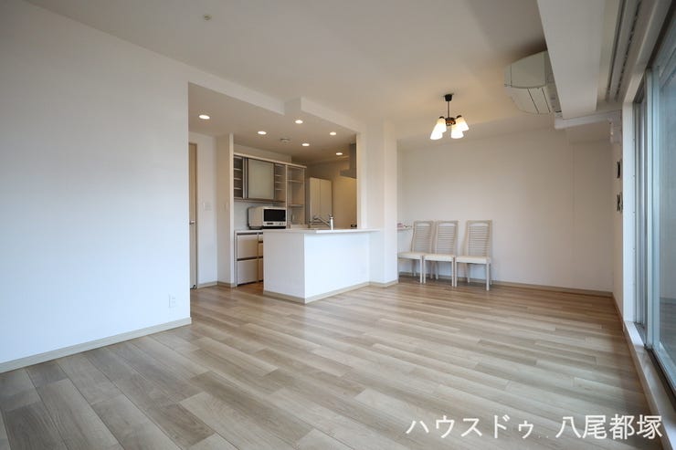 大きな窓があり開放感のあるLDK♪