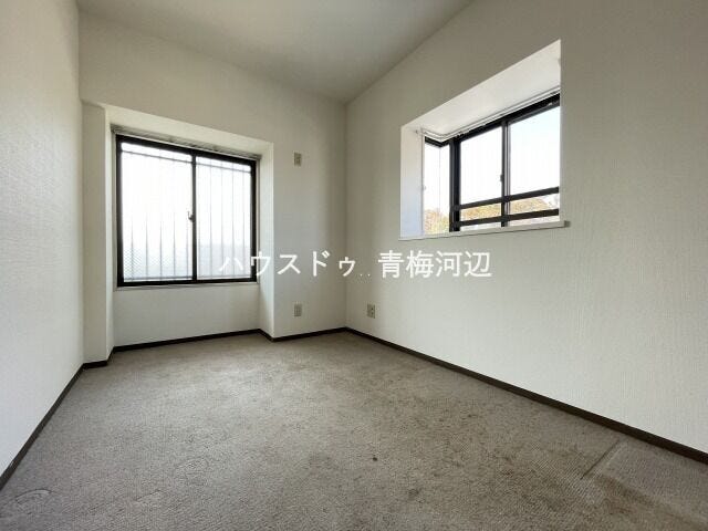 5.2帖洋室:2面採光なので、通風・採光良好です。