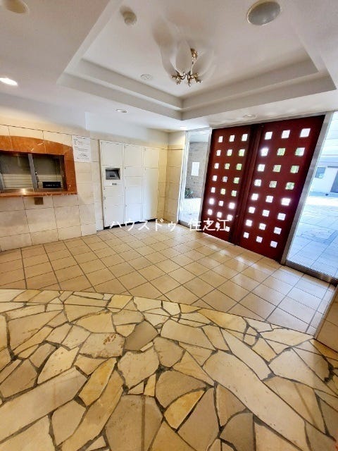 ★解放感のあるロビー。ご帰宅時も何だかホッとしますね♪