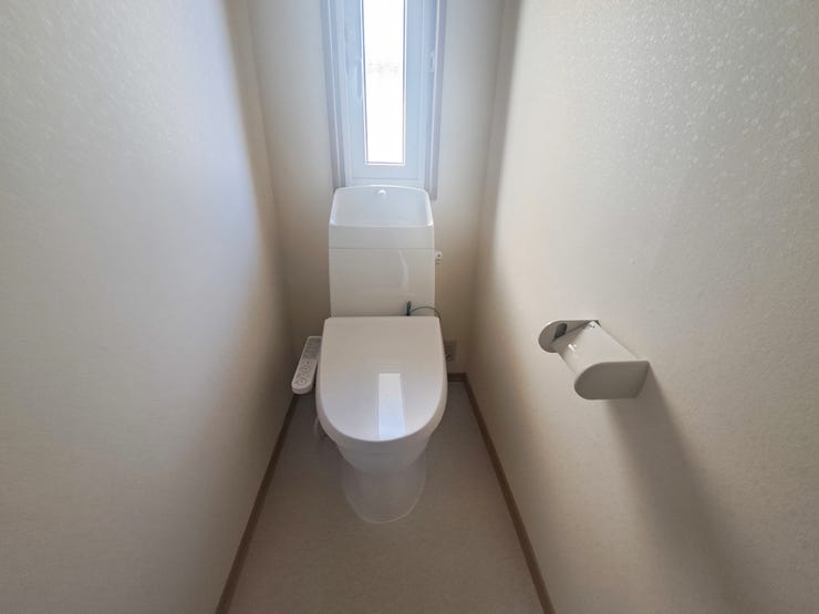 室内(2025年10月)撮影
◎現地案内予約受付中!◎
温水洗浄便座仕様なので快適にお使いいただけます◎