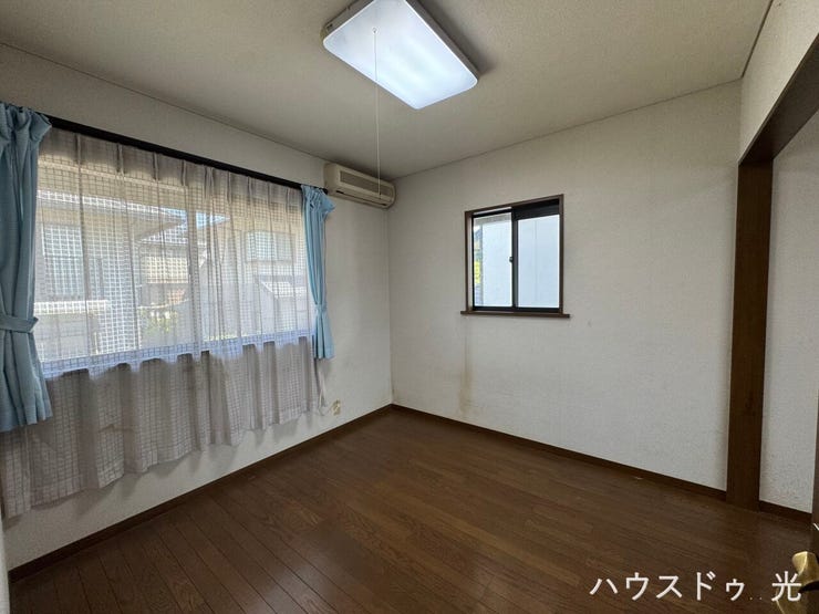 ■□■2階4.5帖洋室■□■仕事にも、趣味にも活躍する私的空間。自立心を育む個室の子供部屋としても最適です。