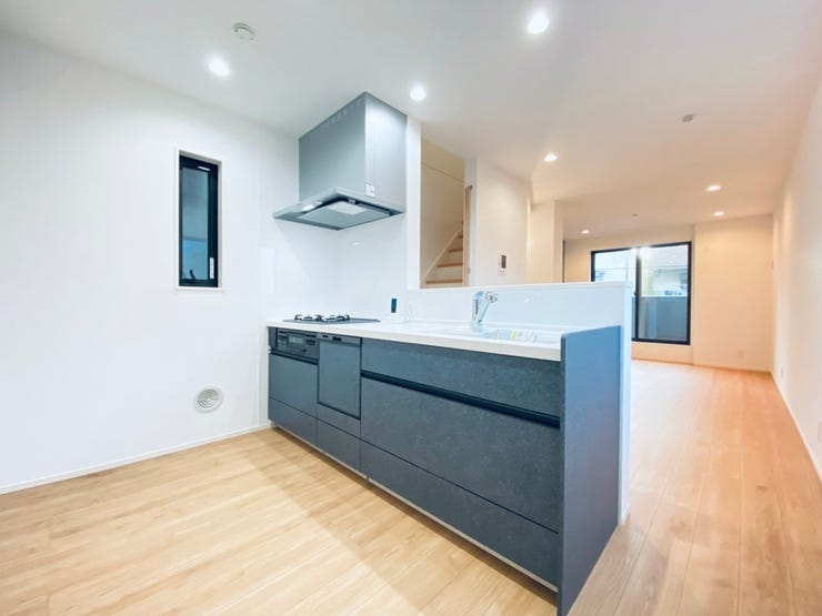 リビングを見渡せるキッチン☆お子さんのいるご家庭に安心です☆