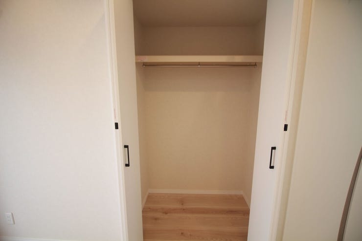 収納が充実しているのでインテリアや家具もこだわれます♪