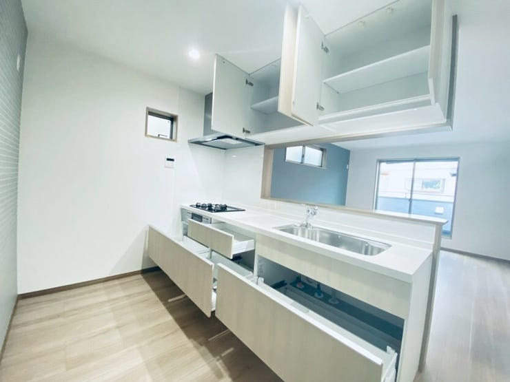 たくさん収納できるキッチンです♪