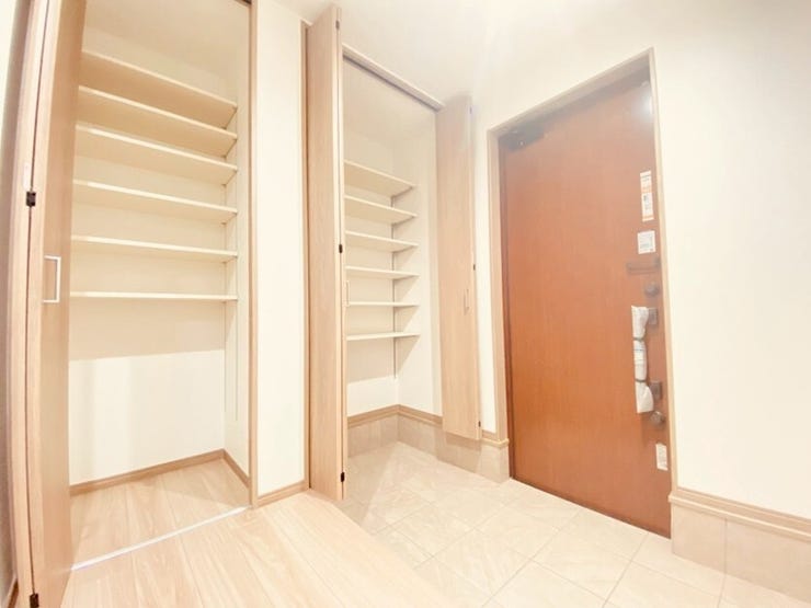 たくさんの靴も入れられて安心♪