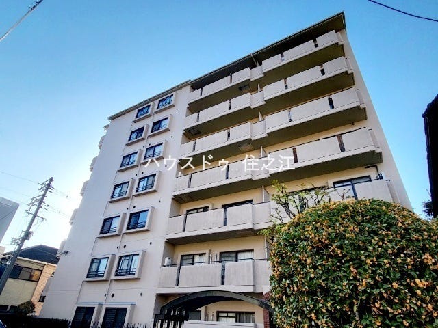 ★バルコニー幅は若干余裕がございますので室外機を置いても洗濯干しスペースは余裕がございます♪