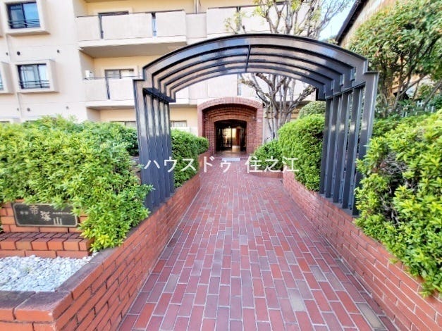 ★植栽も多くあり緑豊かなエントランス♪