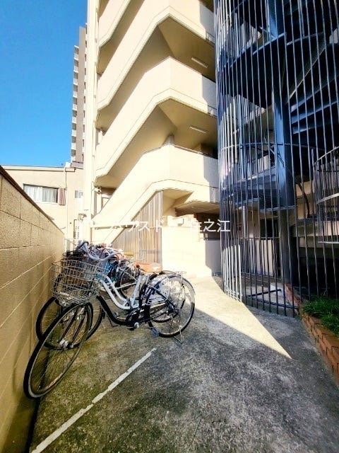 ★駐輪場も区画数はたくさんございます。空き状況の確認はお気軽にお申し付け下さい。