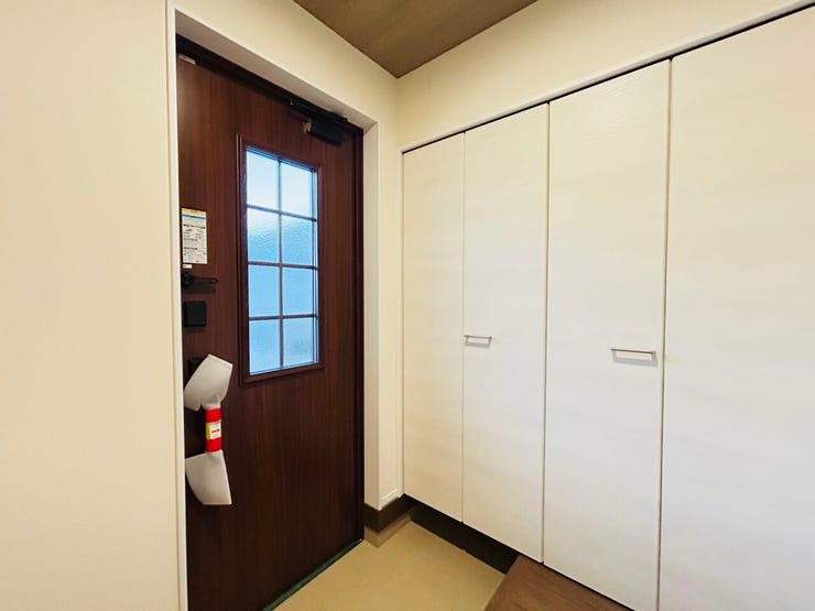 ◇内観から見た玄関もお洒落♪