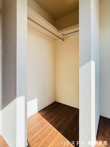 ≪5帖東側洋室≫
屋ごとに設けた収納は住みやすさへのこだわり。