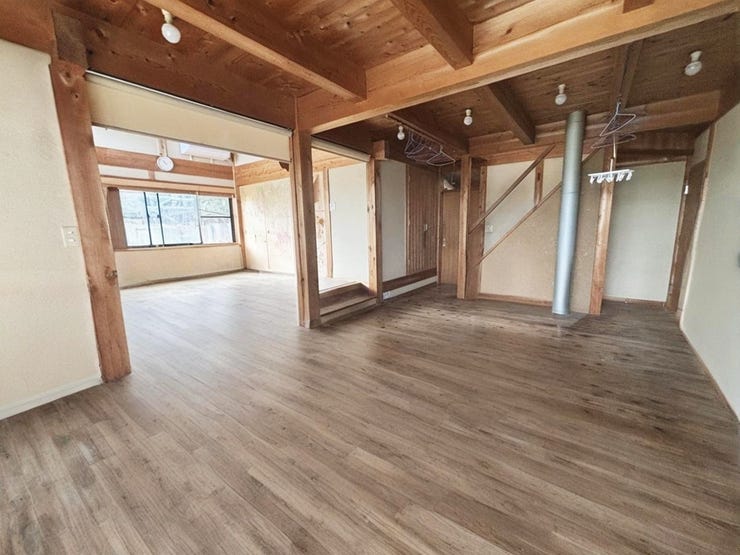 実際の現地写真にAIデジタルステージング処理を施した画像になります