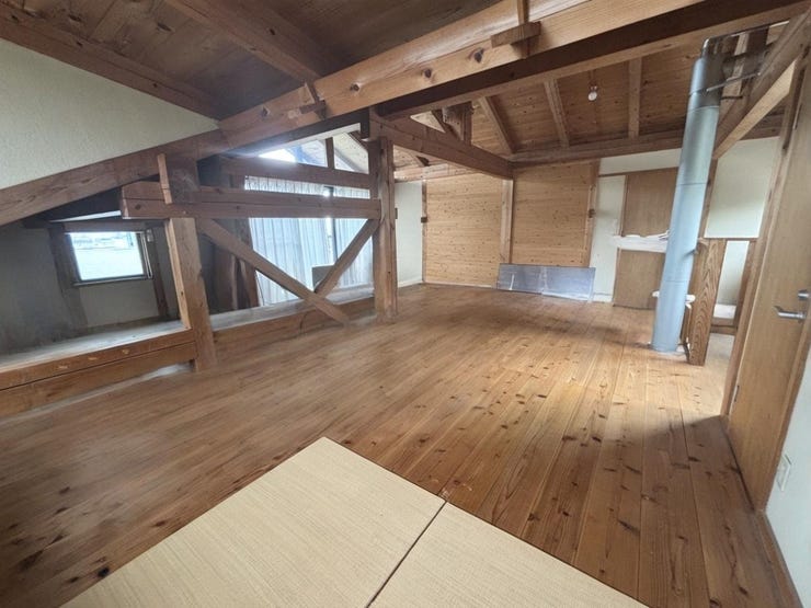 実際の現地写真にAIデジタルステージング処理を施した画像になります