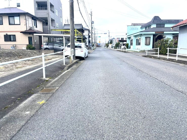 北側前面道路