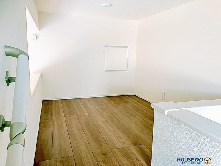 季節物の収納や趣味の隠れ家に。秘密基地のようなワクワク感がある、ゆとりのプラス空間。