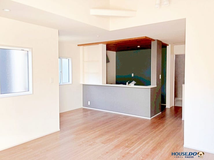 ゆっくりくつろげる2階リビング。プライベート感あふれる家族団らんの場。