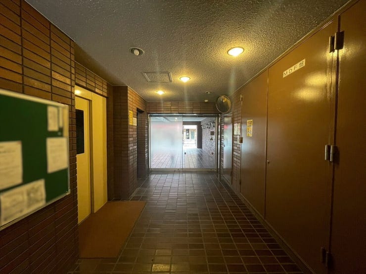 掲示物も綺麗に貼られており、管理体制の良さがうかがえます