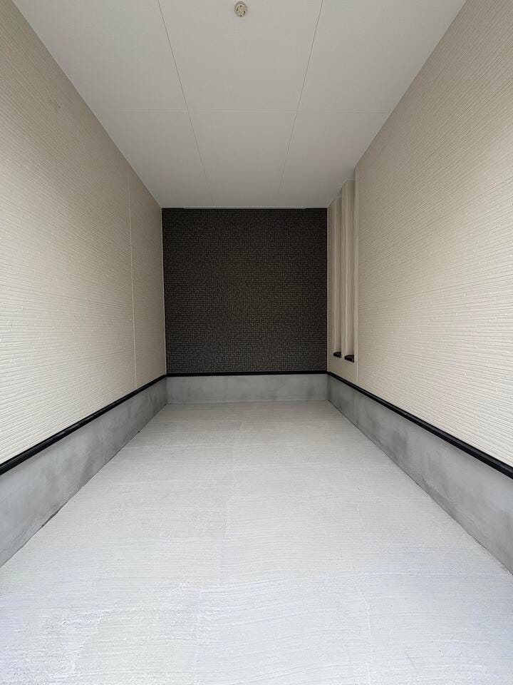 お車を止めるだけでなく、自転車置き場や物置としてもお使いいただけます。