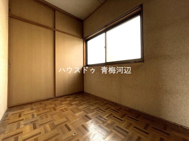 サービスルーム:多様な用途に使えるお部屋です。