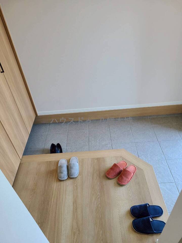 混雑が解消できる玄関ですね☆