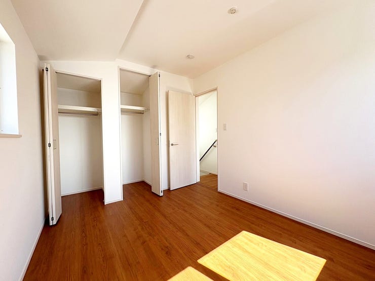 クローゼットが2つあるお部屋も!