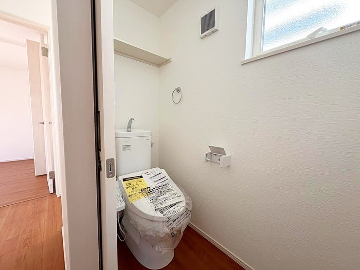 引き戸タイプのトイレです。