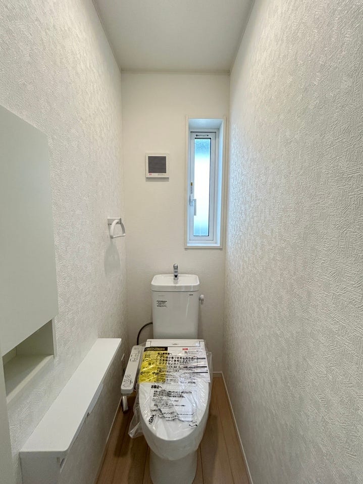 2F のトイレです!