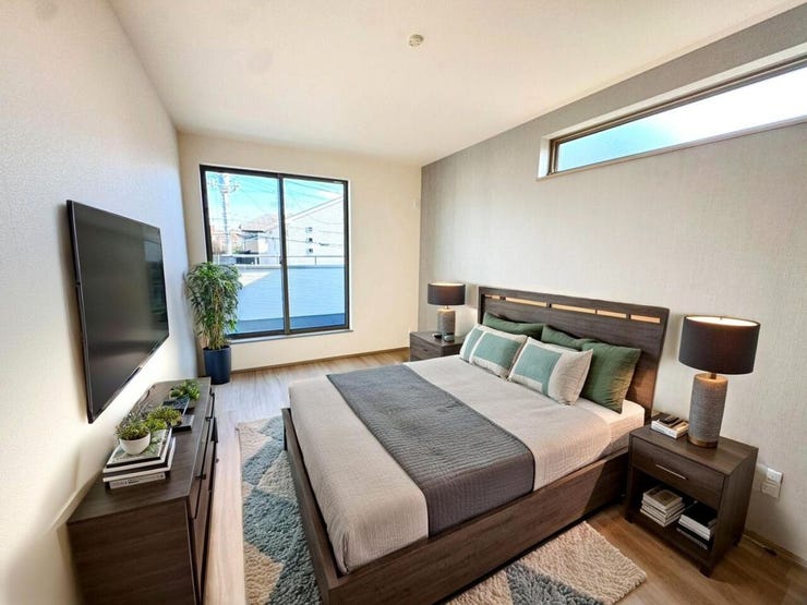 ◎洋室:A号棟(1/30撮影)
7.5帖でゆったり広々とした主寝室!ベッドなどの家具を置いても十分余裕があります。
※家具はCGになります。